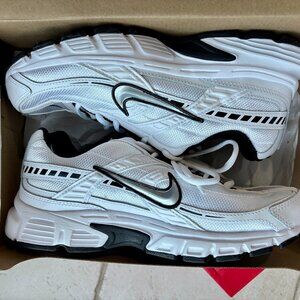 Nike Initiator Sneakers White Metallic Silver | Women’s 9.5 | New in Box